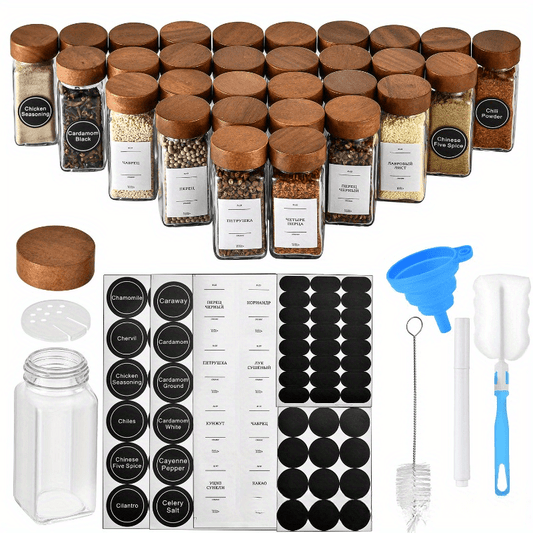 Set de 12 especieros con contenedores de vidrio de 4oz, tapas de madera, etiquetas, y kit de limpieza y llenado.