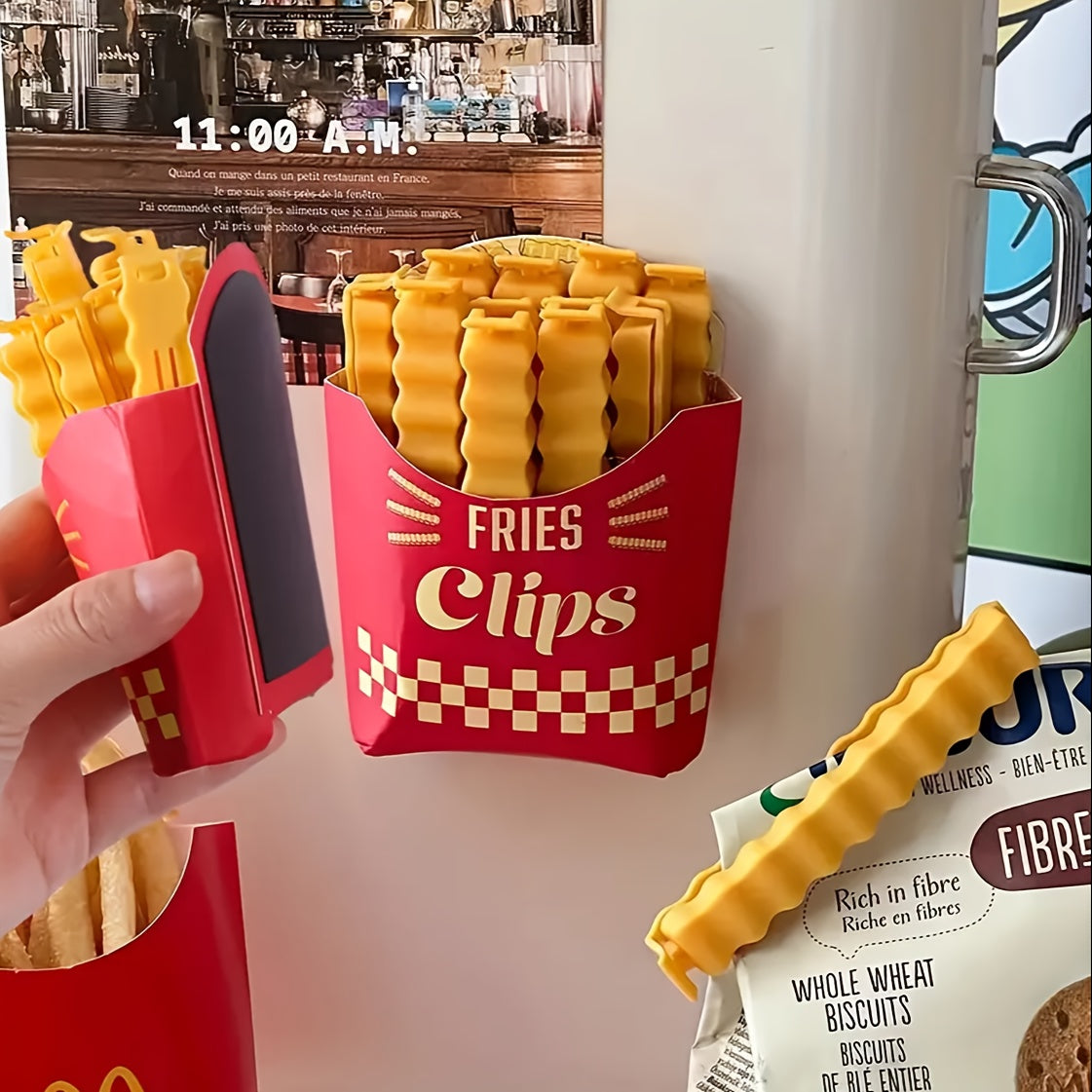 Imán para refrigerador con 12 clips FRIES CLIPS. Reusables para cerrar bolsas y empaques.